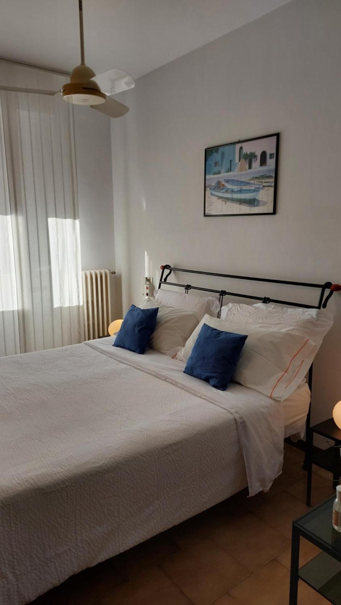 Antonia'S Guest House Римини Экстерьер фото